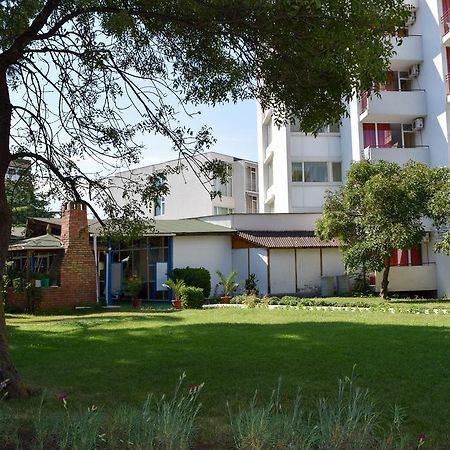 Balaton Hotel Slântsjev Brjag Eksteriør bilde
