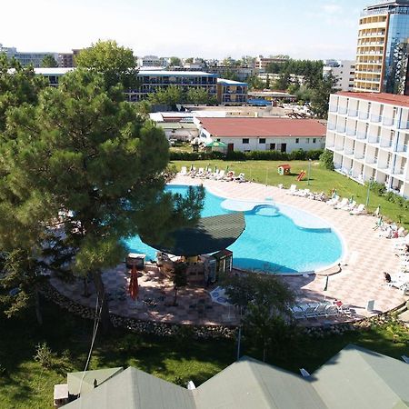 Balaton Hotel Slântsjev Brjag Eksteriør bilde