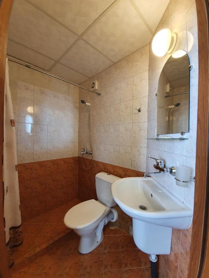 Balaton Hotel Slântsjev Brjag Eksteriør bilde