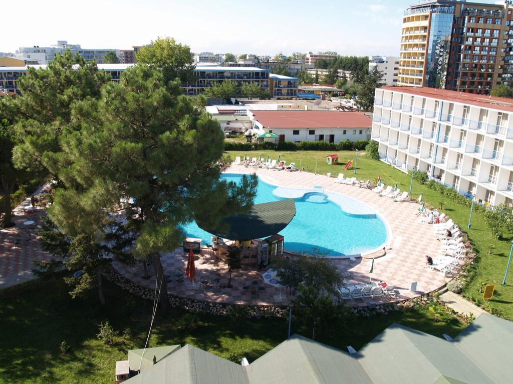 Balaton Hotel Slântsjev Brjag Eksteriør bilde