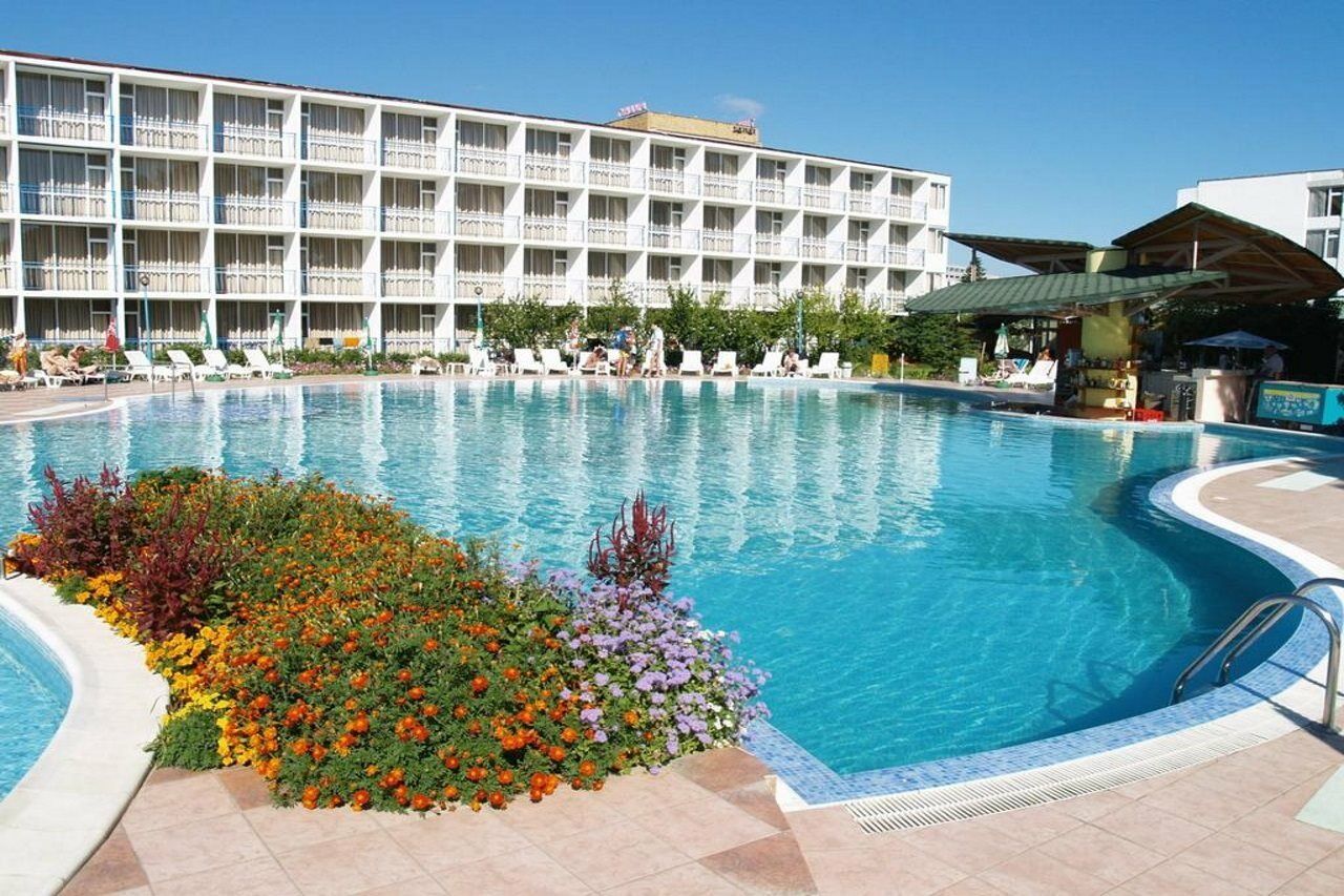 Balaton Hotel Slântsjev Brjag Eksteriør bilde