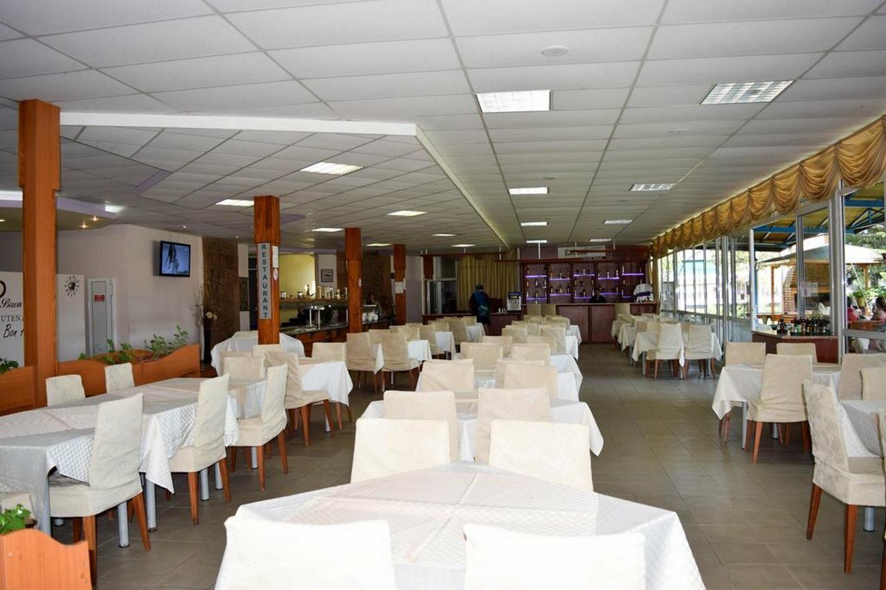 Balaton Hotel Slântsjev Brjag Eksteriør bilde